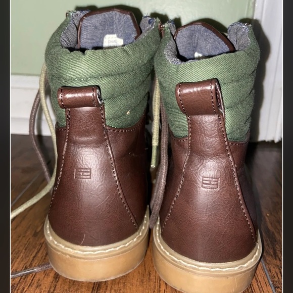 Tommy Hilfiger boots - Picture 3 of 5